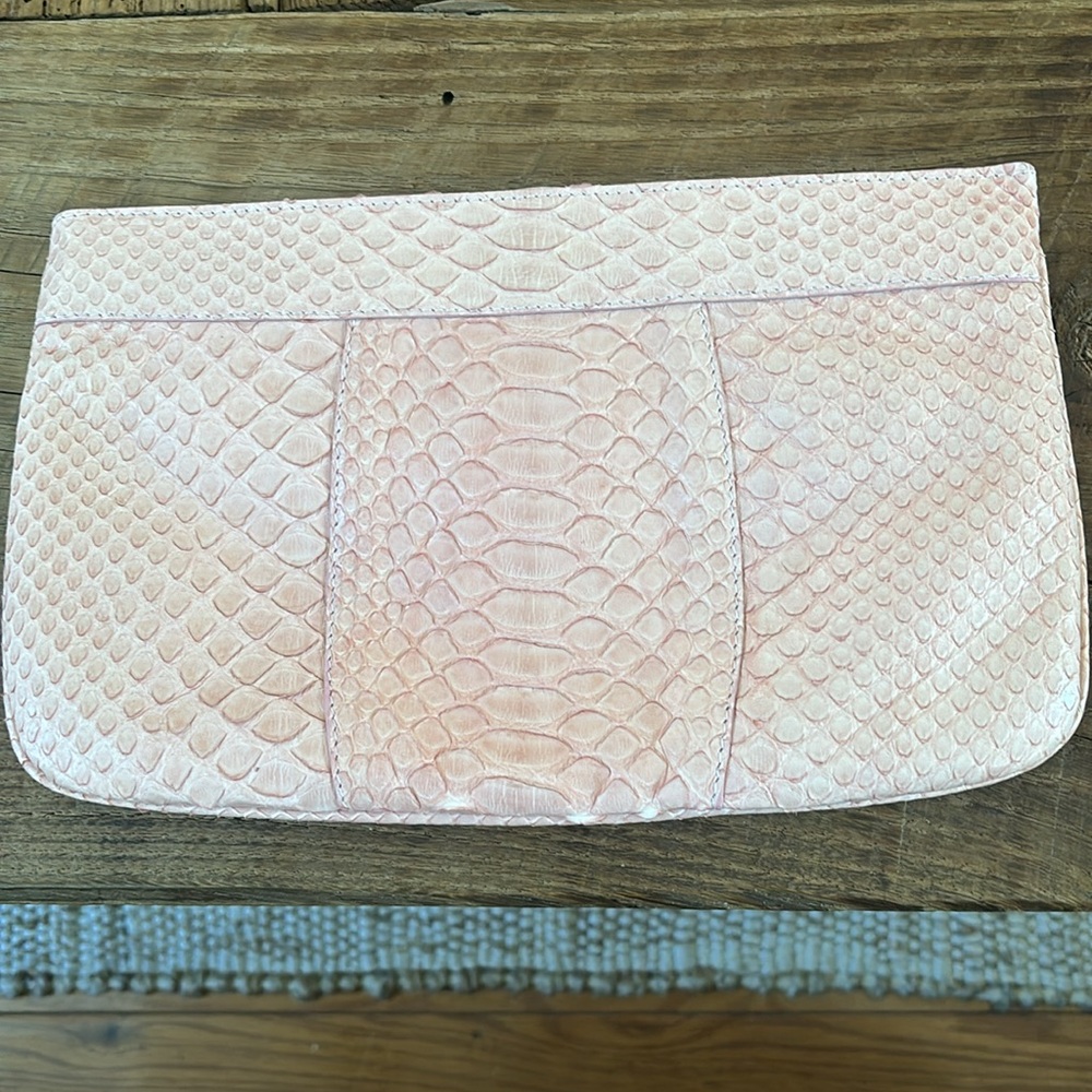 J.Crew pink alligator leather clutch. Made in Italy. - Picture 3 of 7